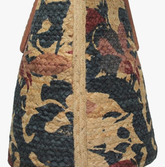 ⭐️ Host Pick ⭐️ NWOT Olivia Miller Stylish Woven Tote Bag with Square Handle - Picture 8 of 8